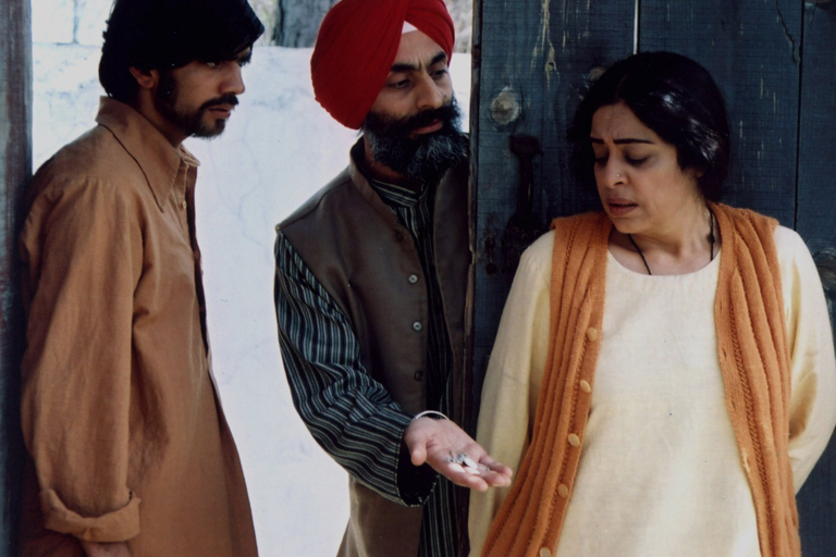 Khamosh pani movie review kirron kher